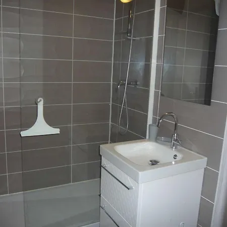 Avec Parking Et Climatisation à Port Camargue - Fr-1-731-113 Appartamento