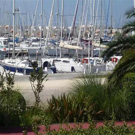 Avec Parking Et Climatisation A Port Camargue - Fr-1-731-113 Apartment *